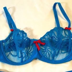 Freya vertical seam bra